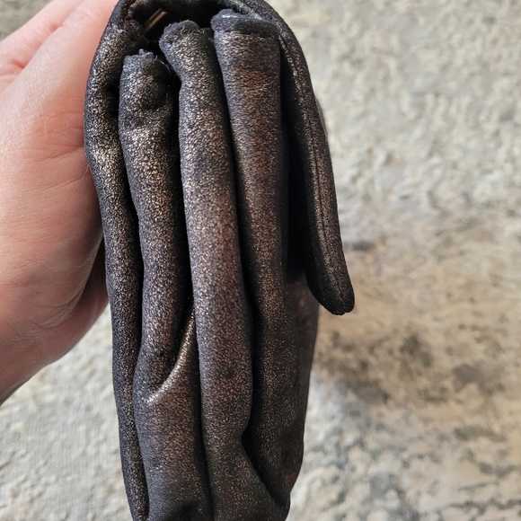 Graham & Spenser suede clutch black and gold - Picture 6 of 9